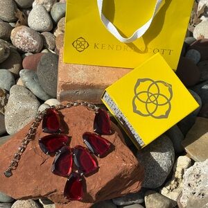Kendra Scott Burgundy Cherry Red Gold Harlow Date Night Statement Necklace